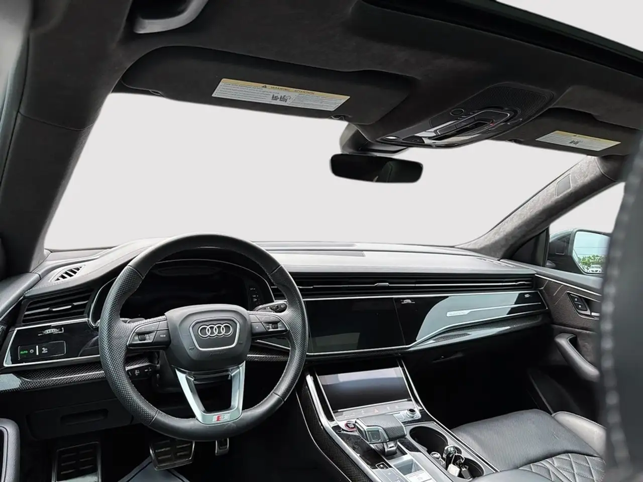 Audi SQ8 снимка Audi SQ8