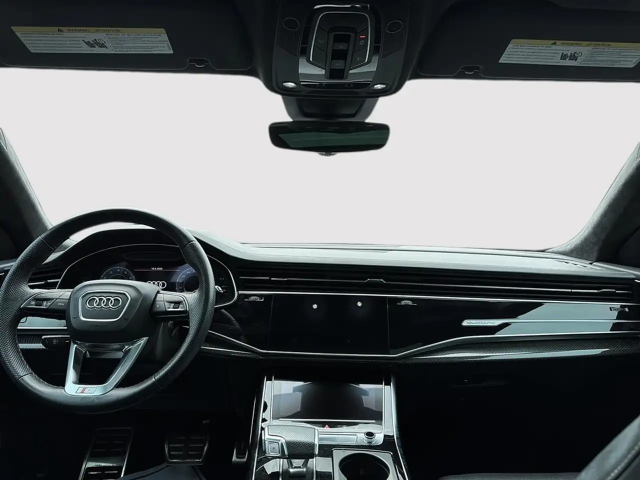 Audi SQ8 снимка Audi SQ8