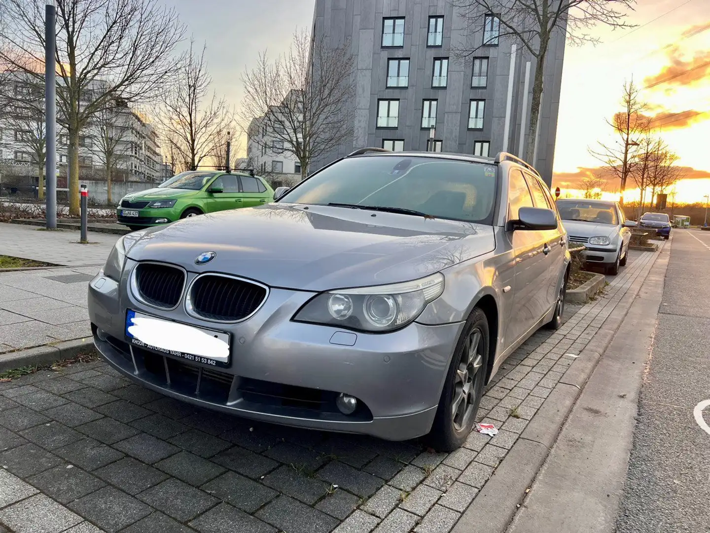 BMW 520 5er 520d Touring Aut. Argintiu - 2