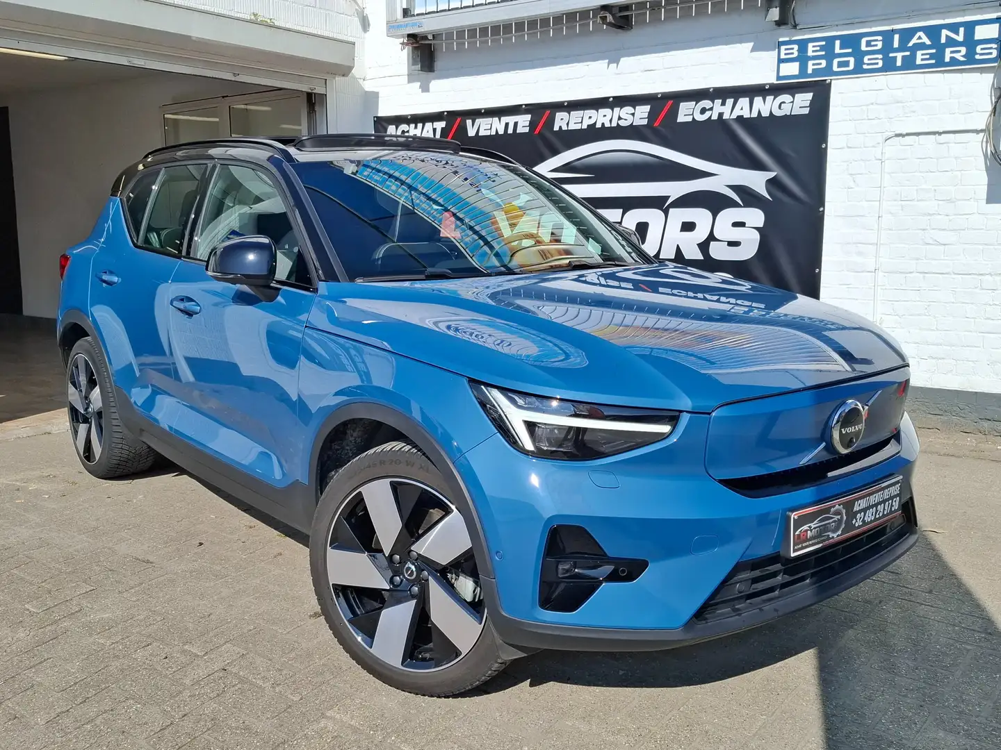 Volvo XC40 E-XC40 69 kWh FWD Recharge Ultimate Blau - 2