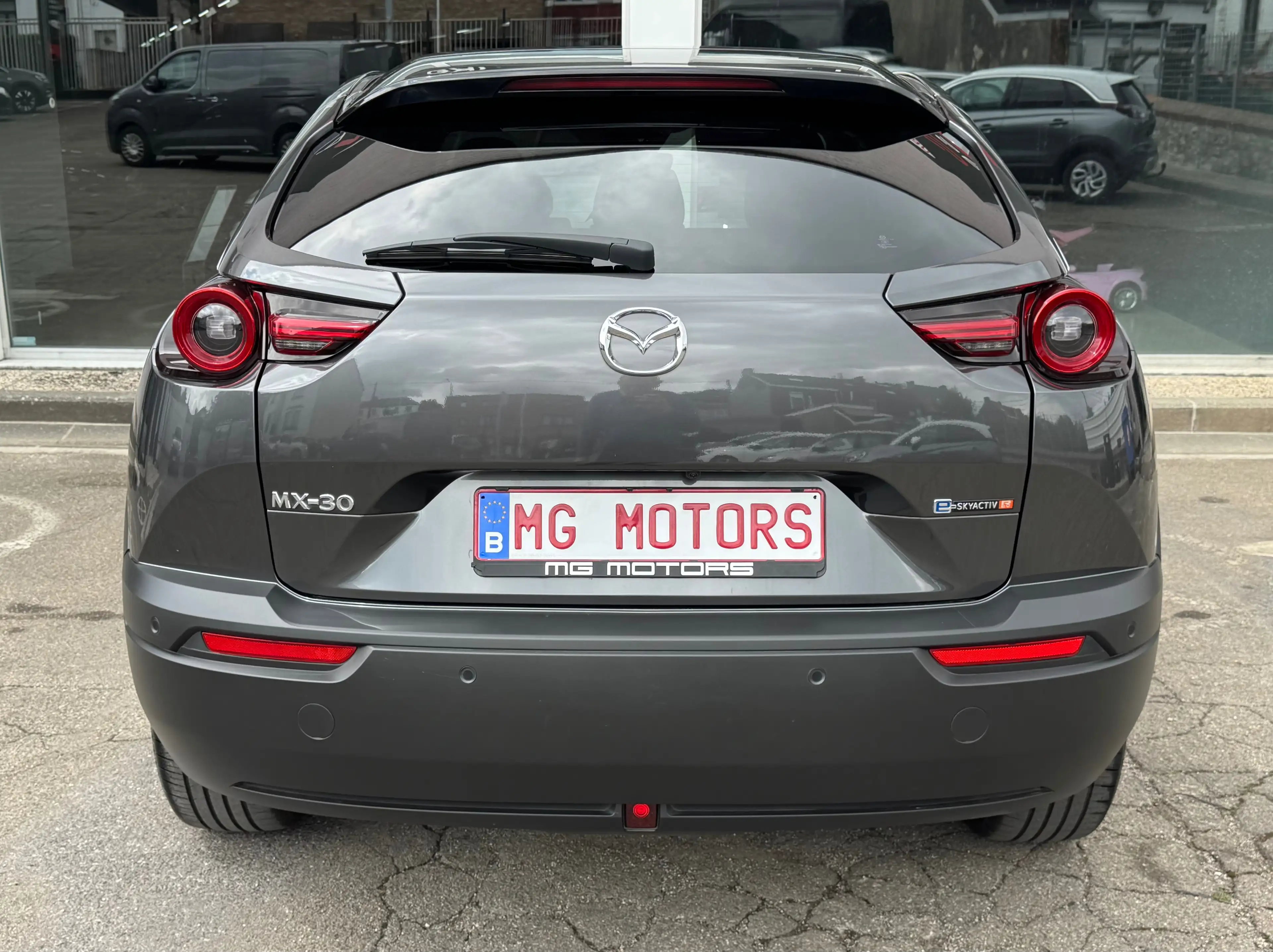 Mazda MX-30 MX-30 17.8 kWh e-SKYACTIV R-EV Makoto (125kW) — photo 5