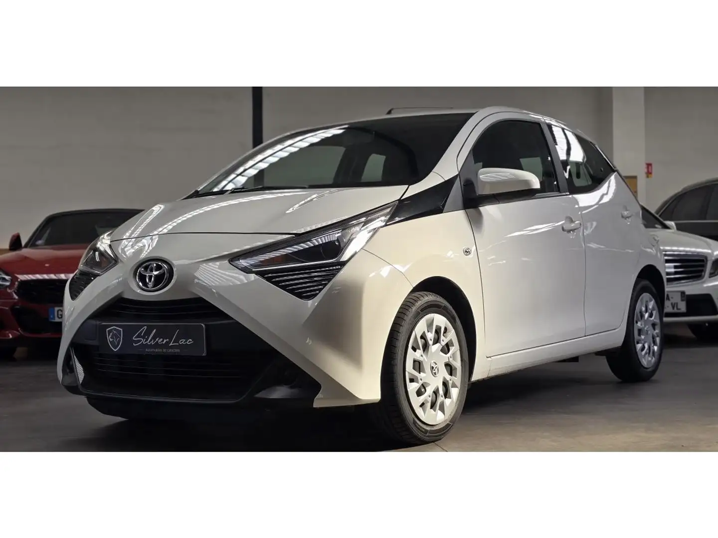 Toyota Aygo Aygo 1.0 VVT-i 2019   x-play PHASE 2 Blanc - 2