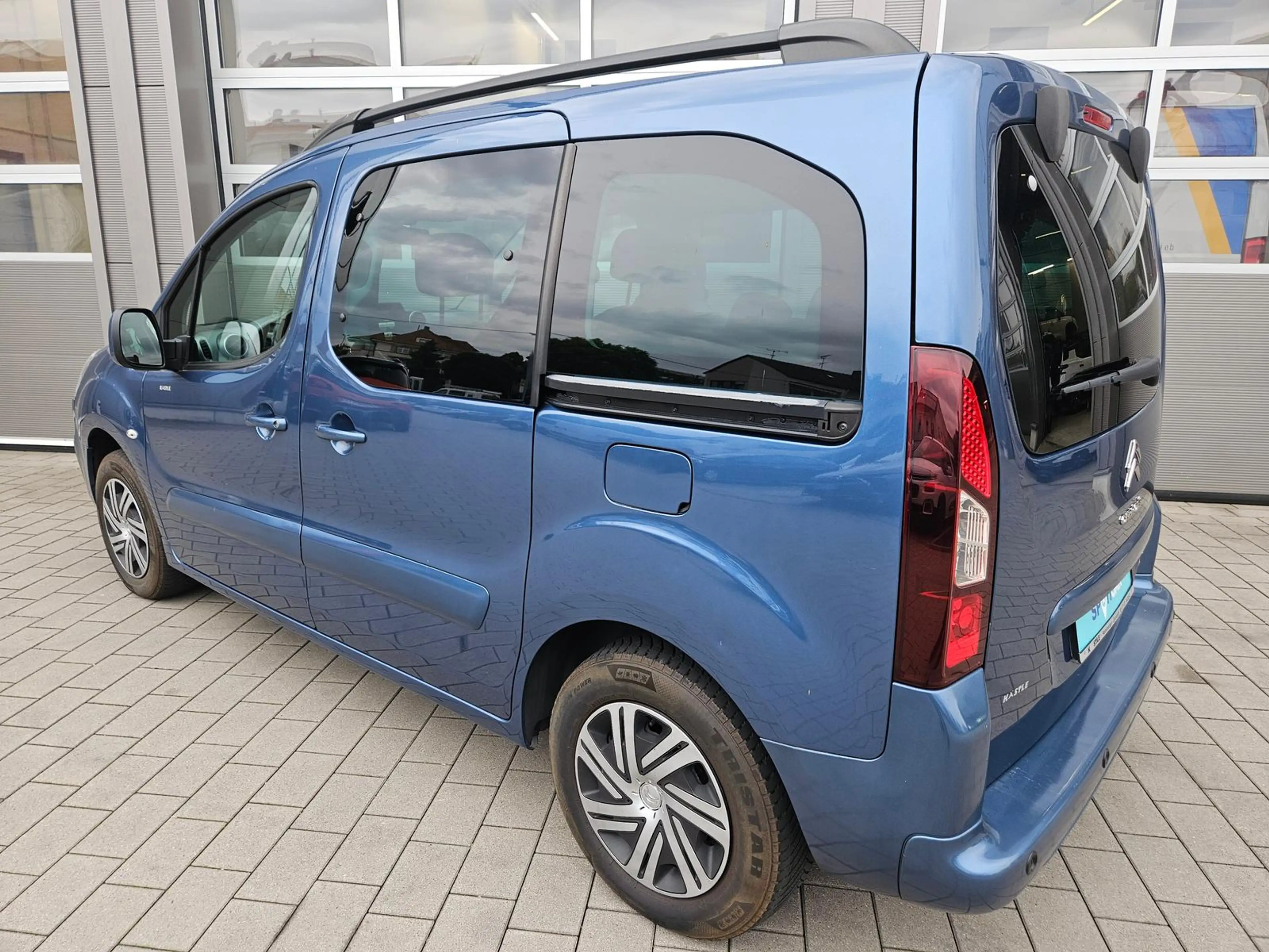 Citroen Berlingo 90 JAHRE B-HDi 100 ETG6 SHZ*NAVI*CarPlay* — photo 5