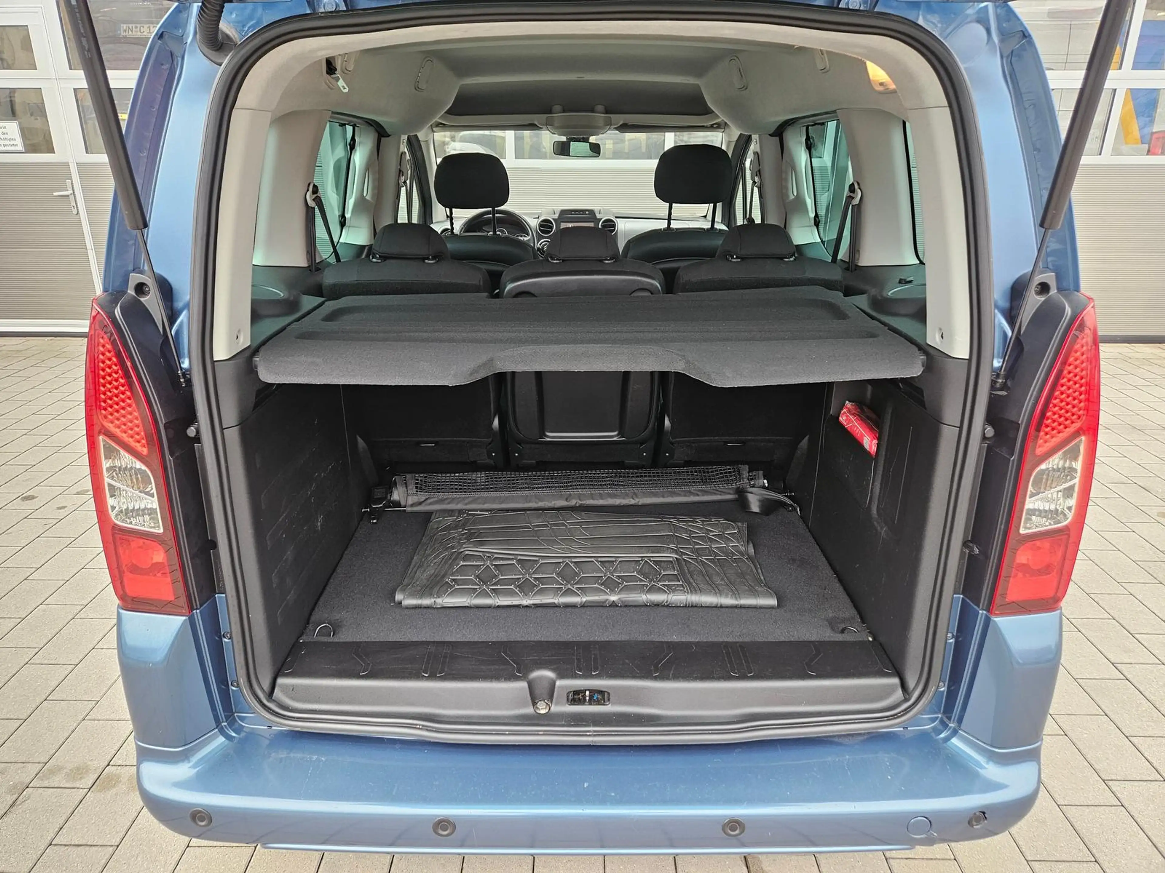 Citroen Berlingo 90 JAHRE B-HDi 100 ETG6 SHZ*NAVI*CarPlay* — photo 14