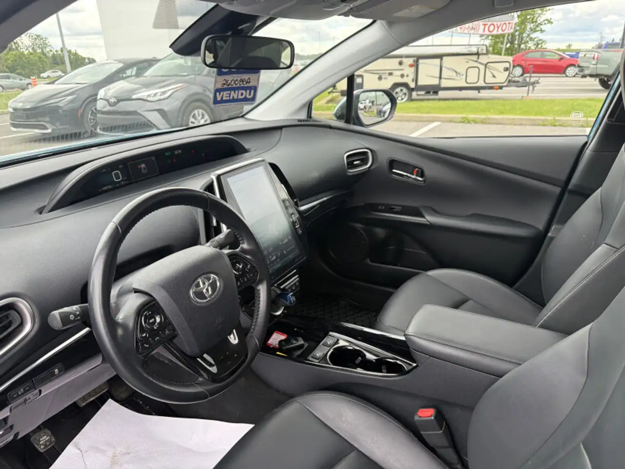 Toyota Prius Prime снимка Toyota Prius Prime