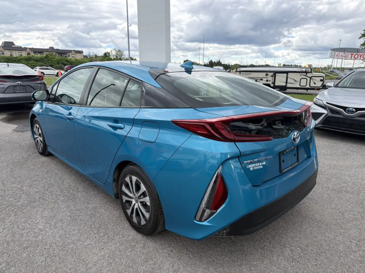 Toyota Prius Prime снимка Toyota Prius Prime