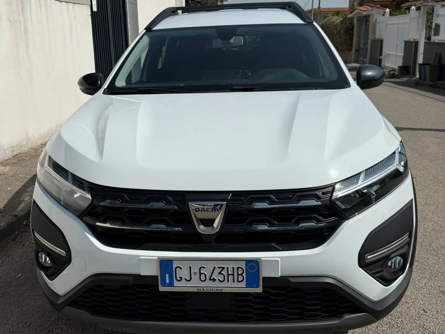 Dacia Jogger Jogger 1.0 tce Extreme UP Gpl 100cv 7pti Blanc - 1