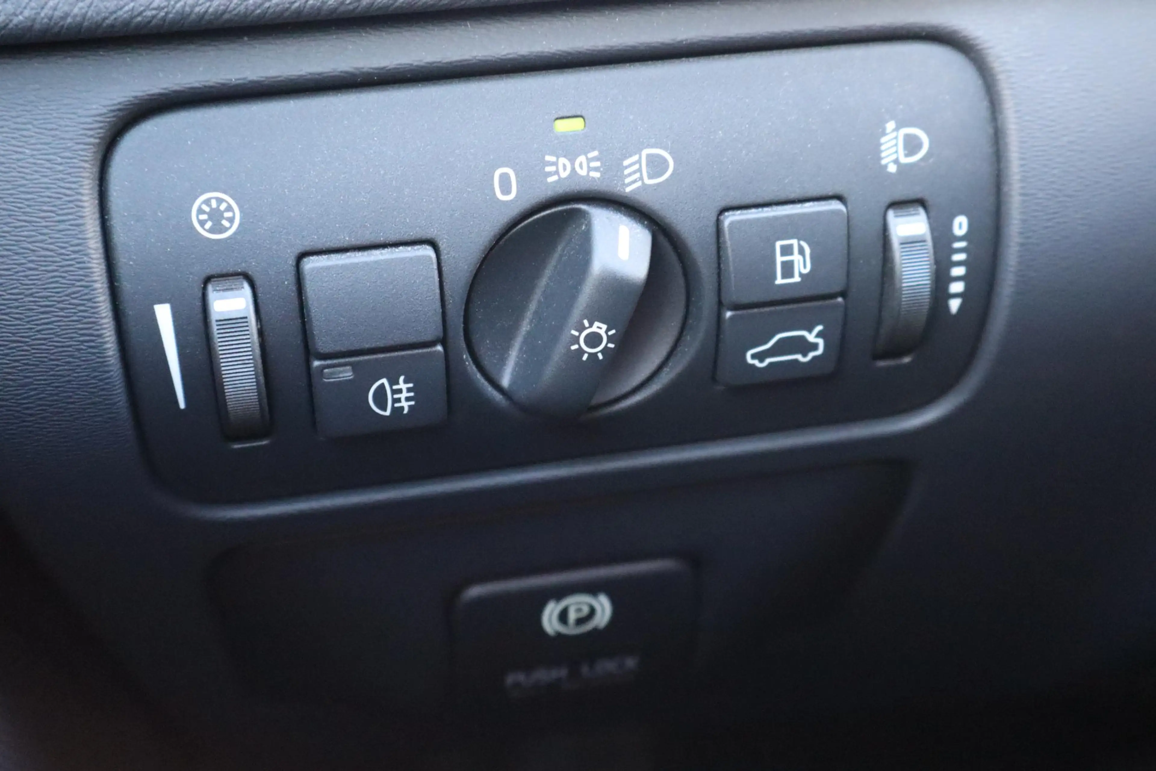 Volvo S60 1.6 T4 Momentum Navigatie, Airco, Cruise control, — photo 19