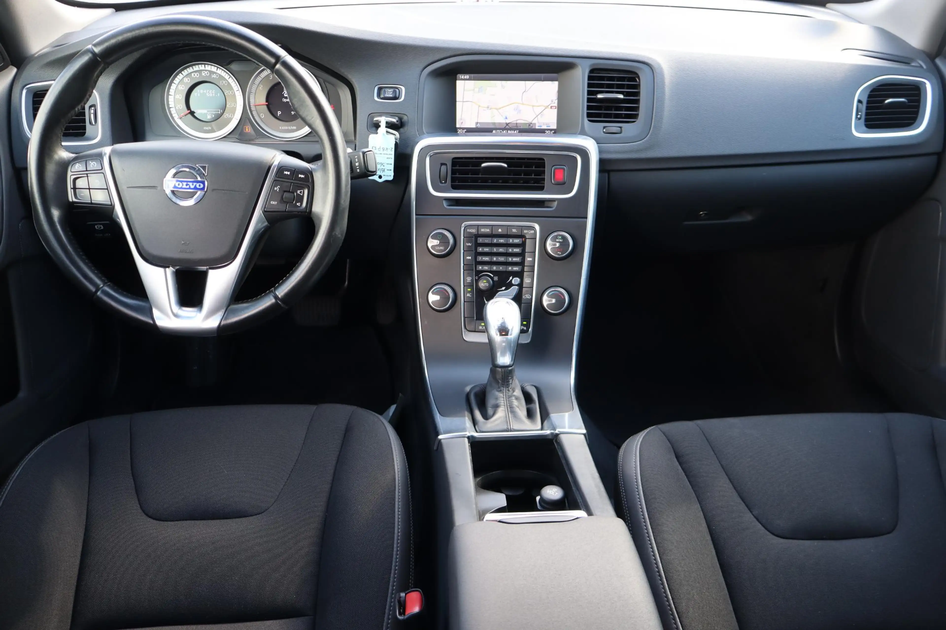 Volvo S60 1.6 T4 Momentum Navigatie, Airco, Cruise control, — photo 2