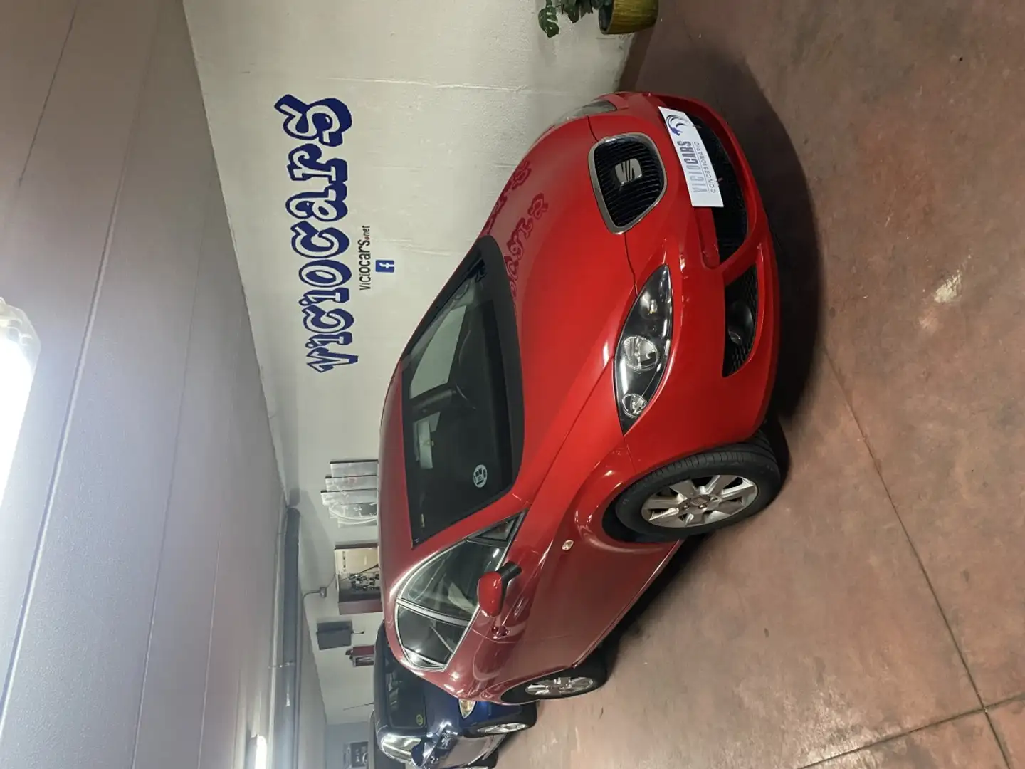 SEAT Leon 1.9TDI Stylance Rojo - 1
