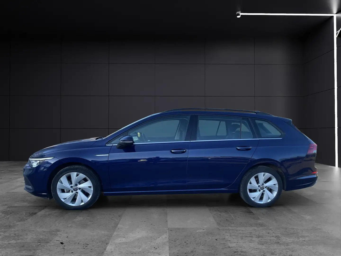 Volkswagen Golf VIII Variant Style TSI LED+ ACC SH RearView Amb... Blau - 2