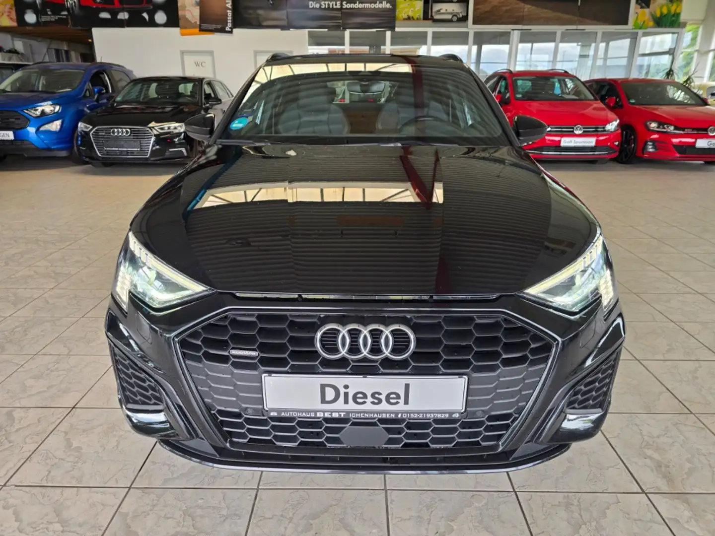 Audi A3 Sportback 40TDI quattro S line HuD Matrix 18" Zwart - 2