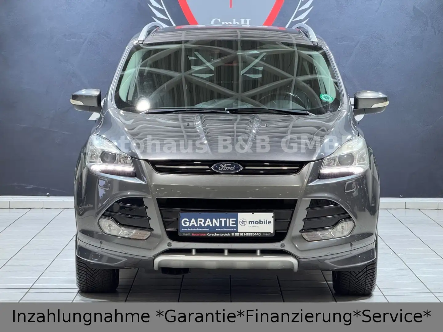 Ford Kuga Individual ST-Line*4x4 *Automatik*AHK*SHZ* Grau - 2
