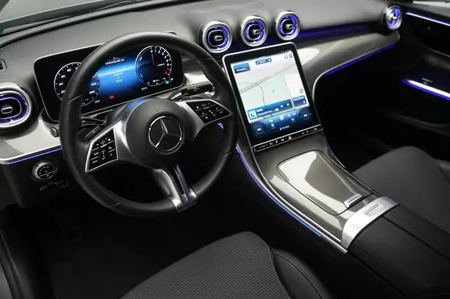 Mercedes-Benz C-Class view 14