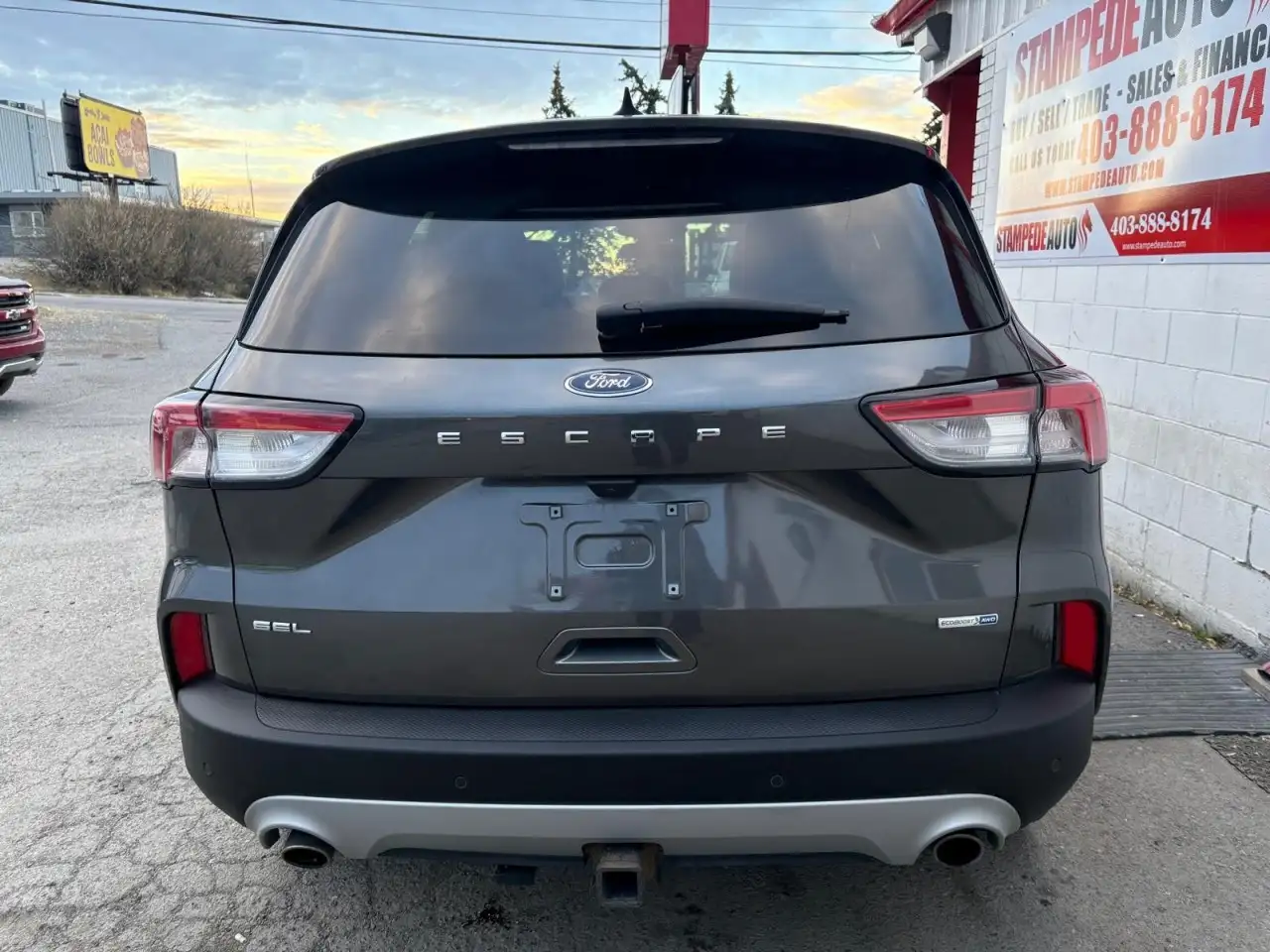 Ford Escape снимка Ford Escape