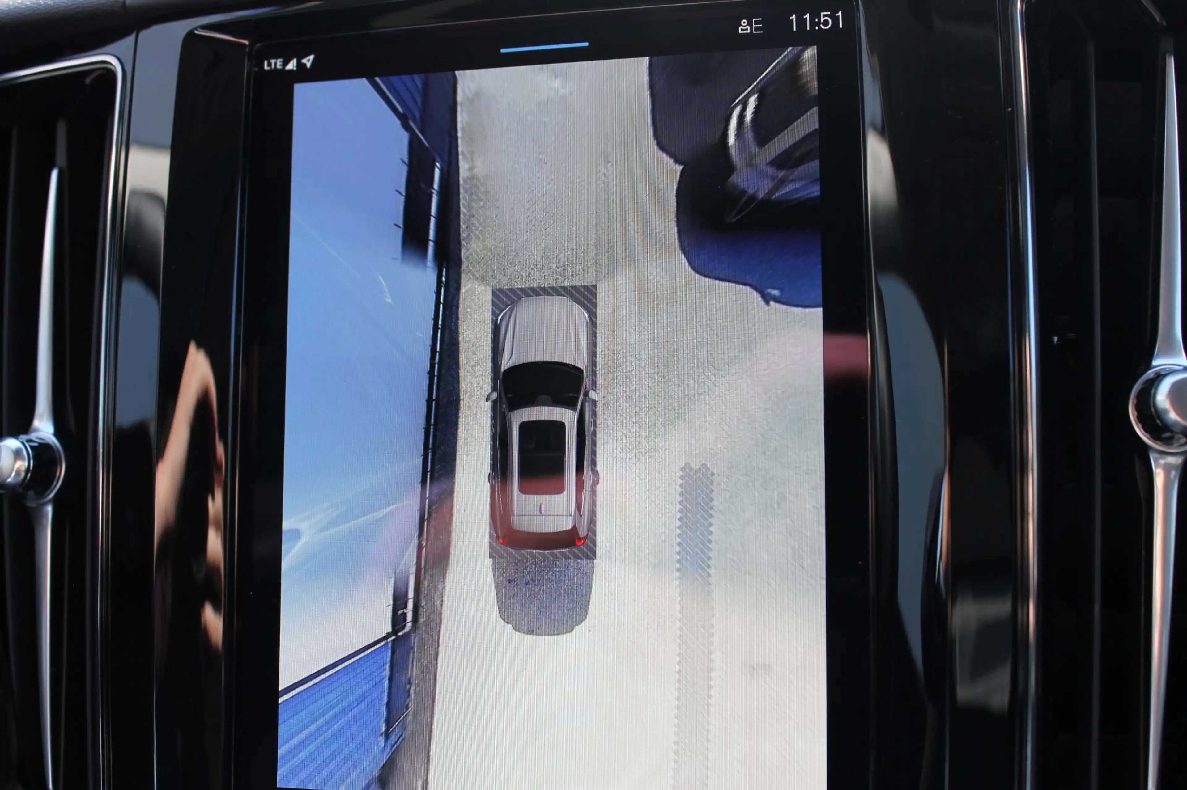 Volvo XC60 T6 Plug-in hybrid AWD Plus Dark Long range / Adapt — photo 20