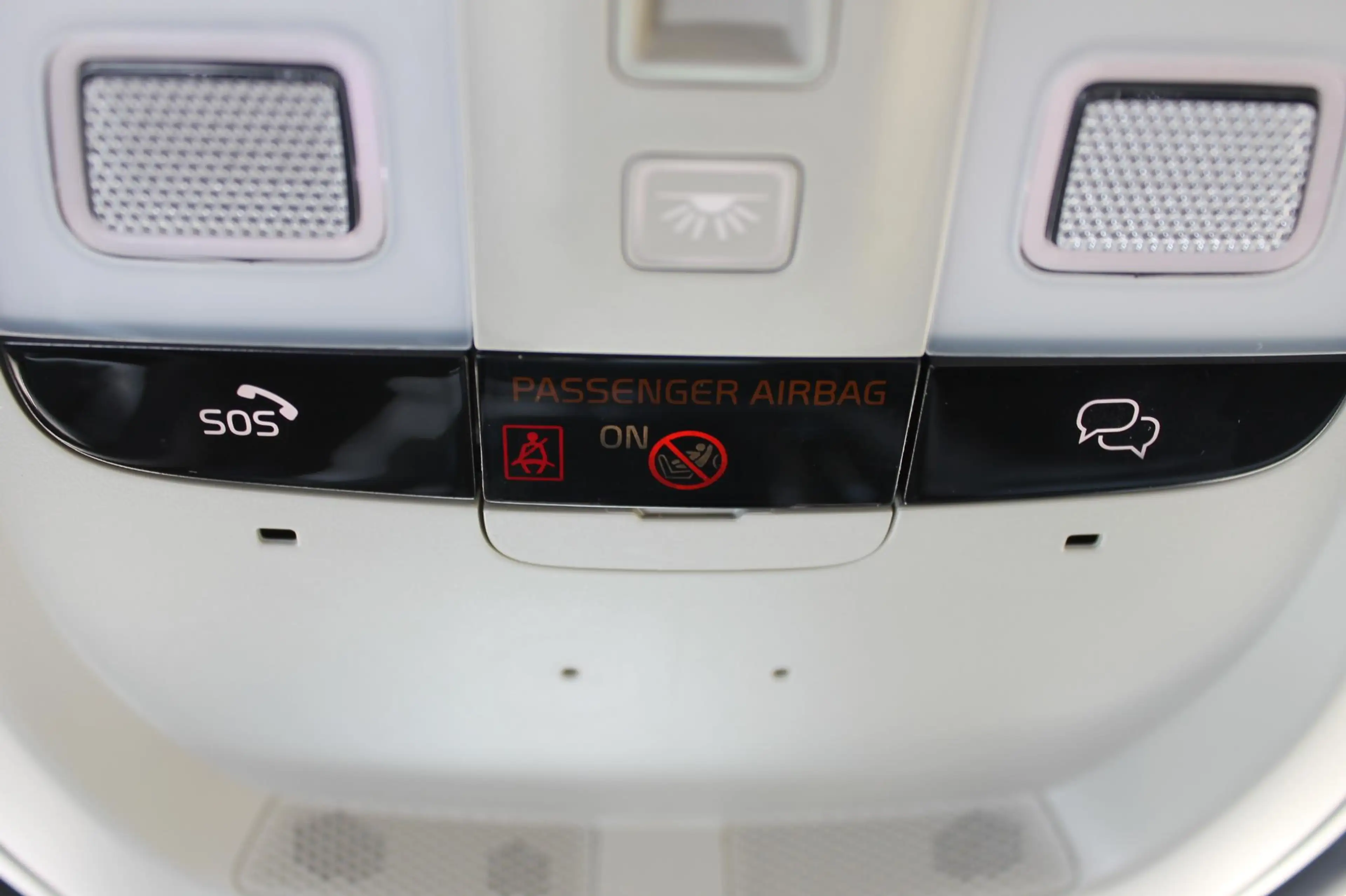 Volvo XC60 T6 Plug-in hybrid AWD Plus Dark Long range / Adapt — photo 24