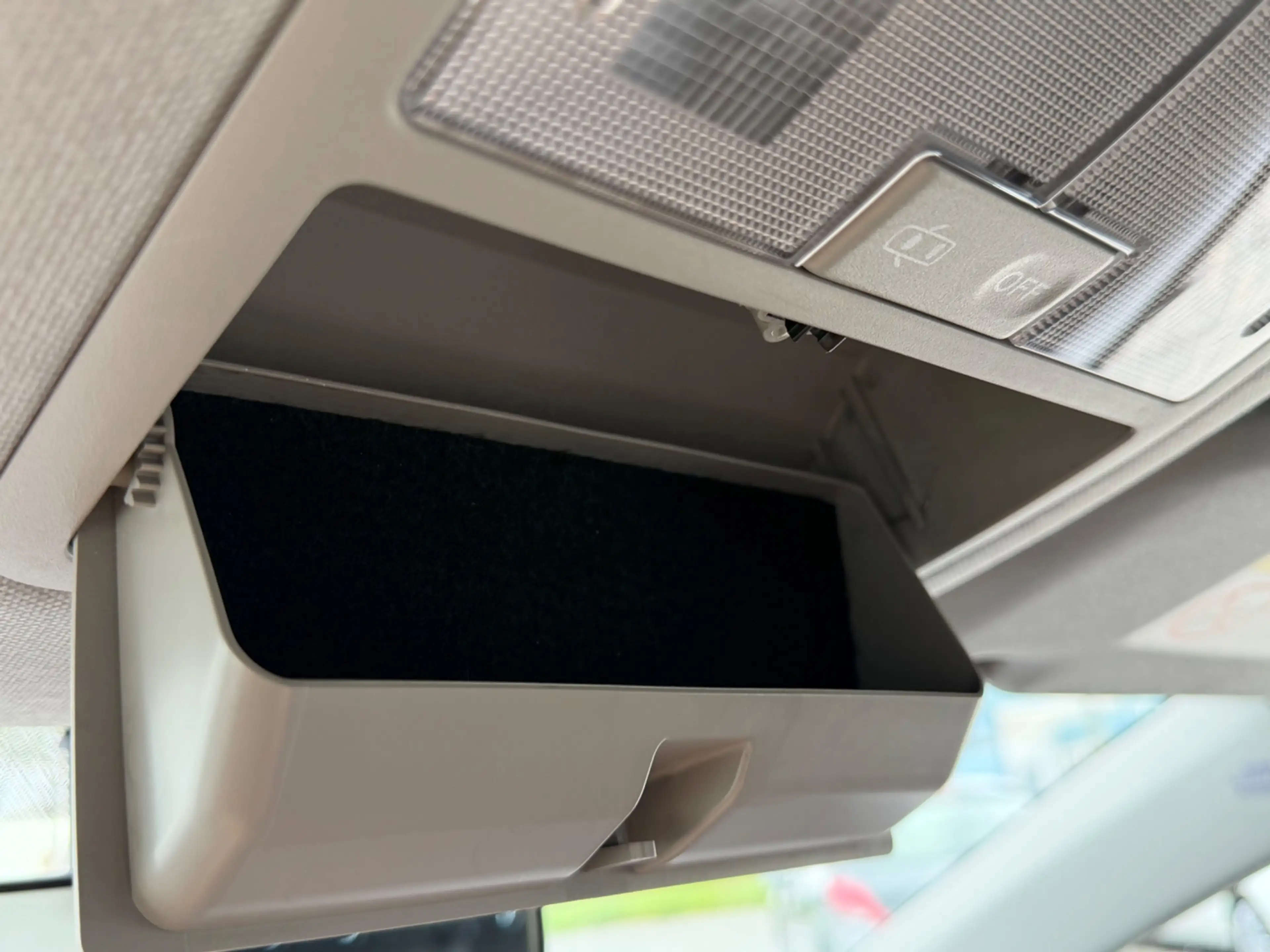 Toyota Auris Touring Sports 1.3 Now, NAP, Trekhaak 1000kg trekk — photo 37