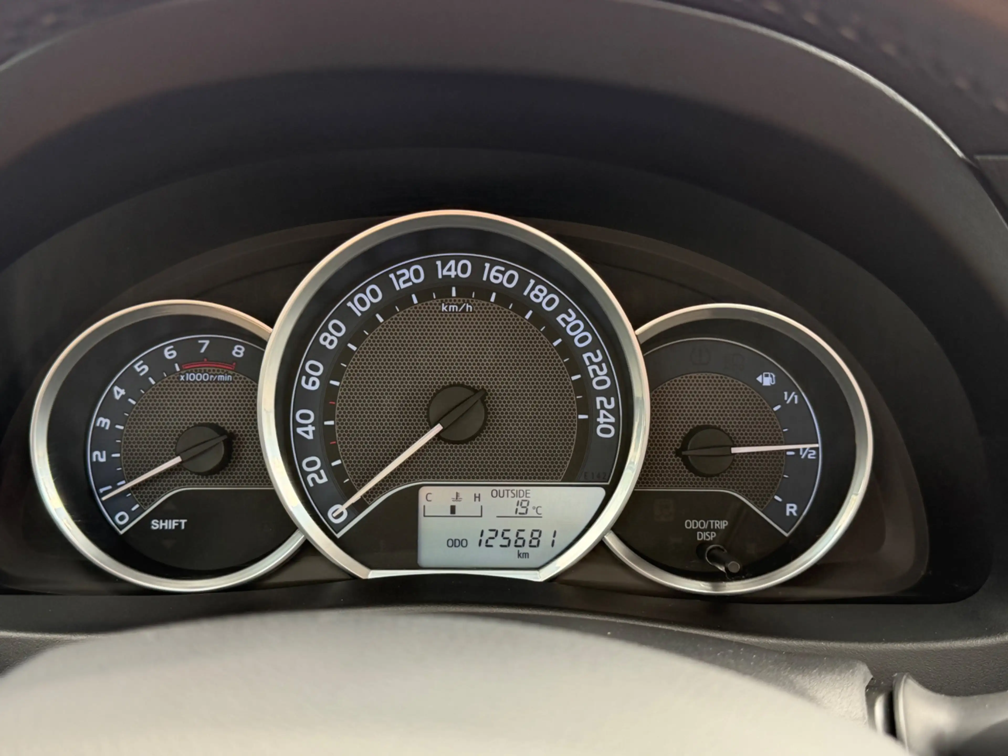 Toyota Auris Touring Sports 1.3 Now, NAP, Trekhaak 1000kg trekk — photo 18