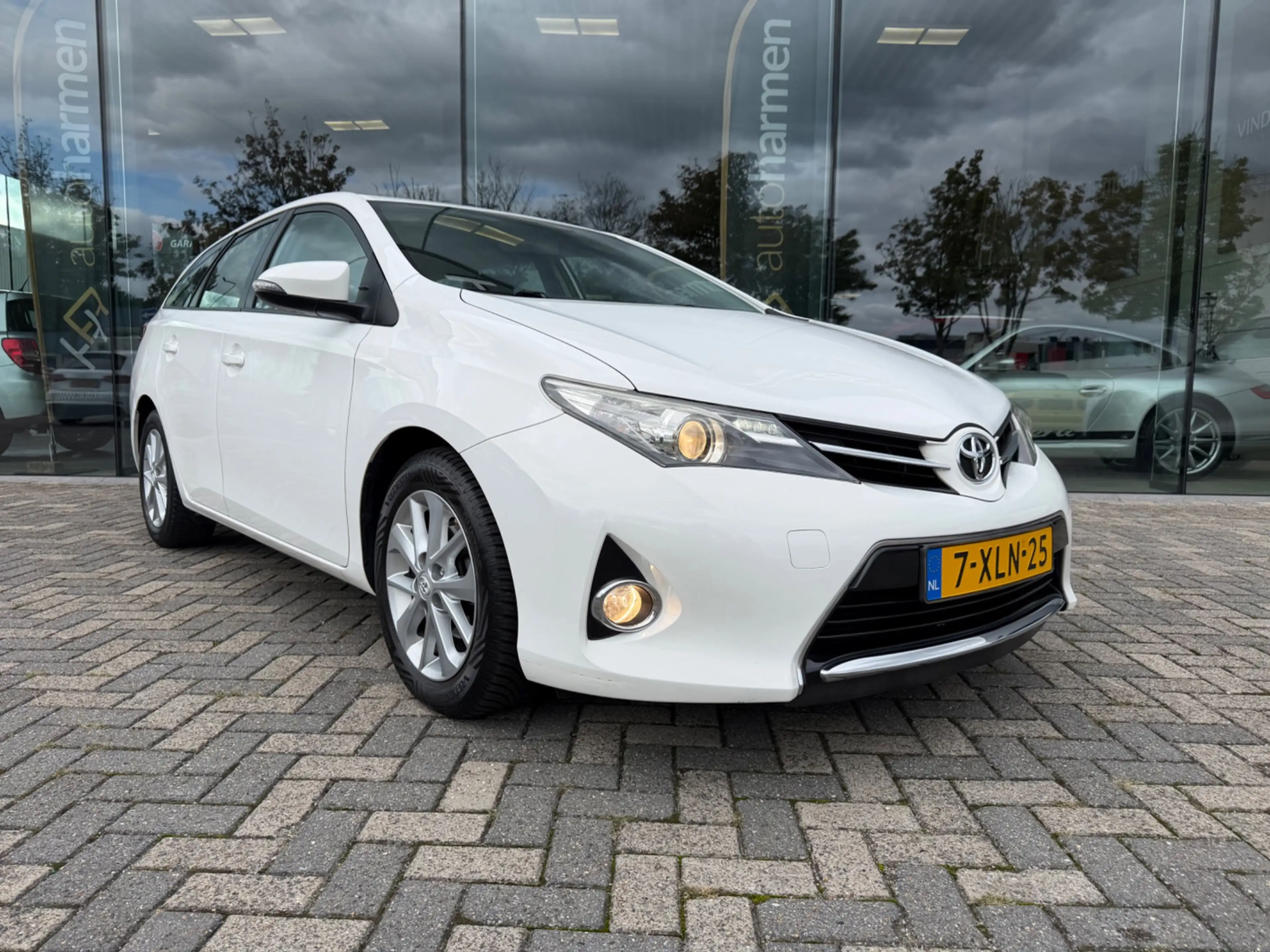 Toyota Auris Touring Sports 1.3 Now, NAP, Trekhaak 1000kg trekk — photo 15