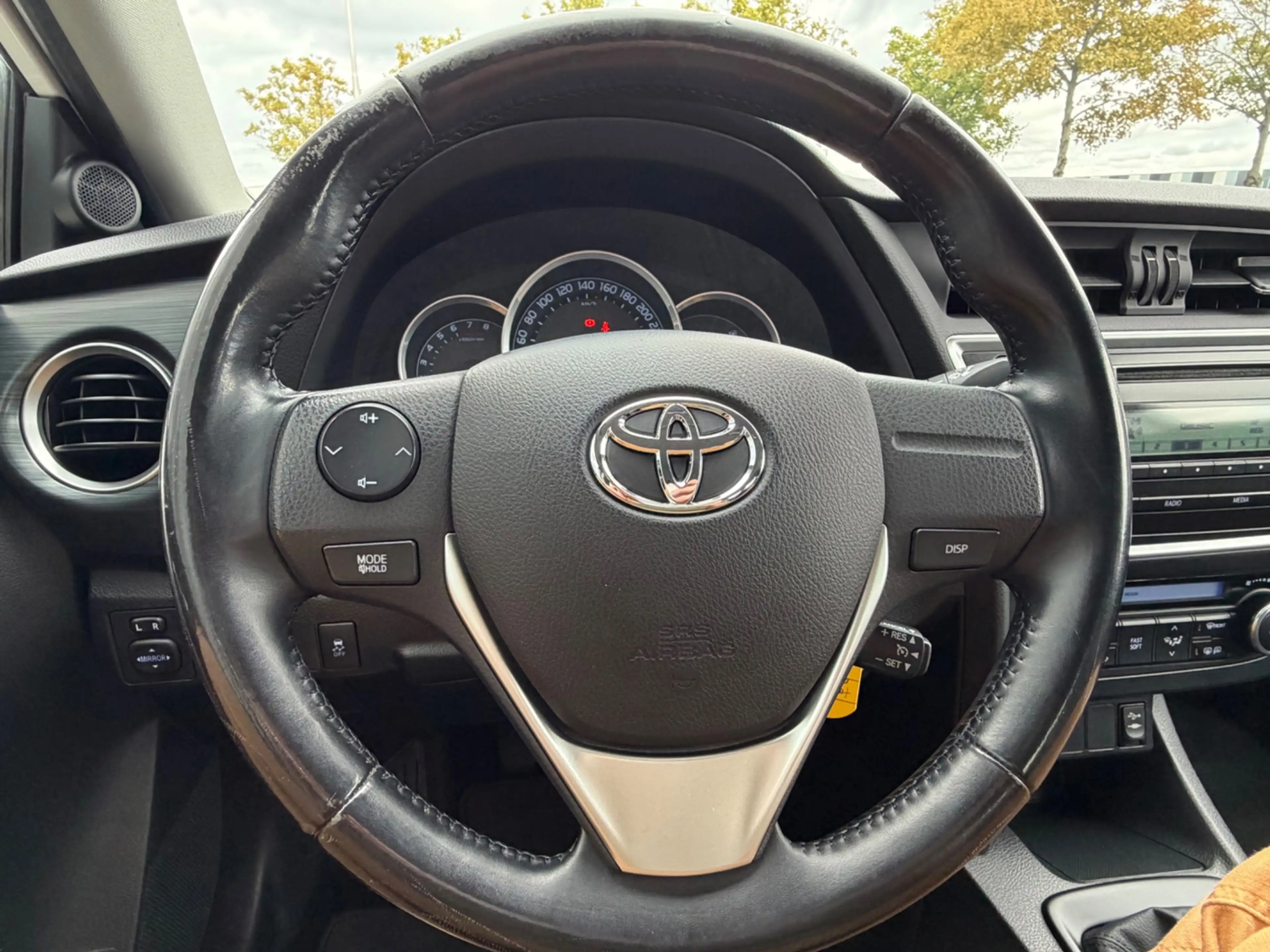 Toyota Auris Touring Sports 1.3 Now, NAP, Trekhaak 1000kg trekk — photo 13