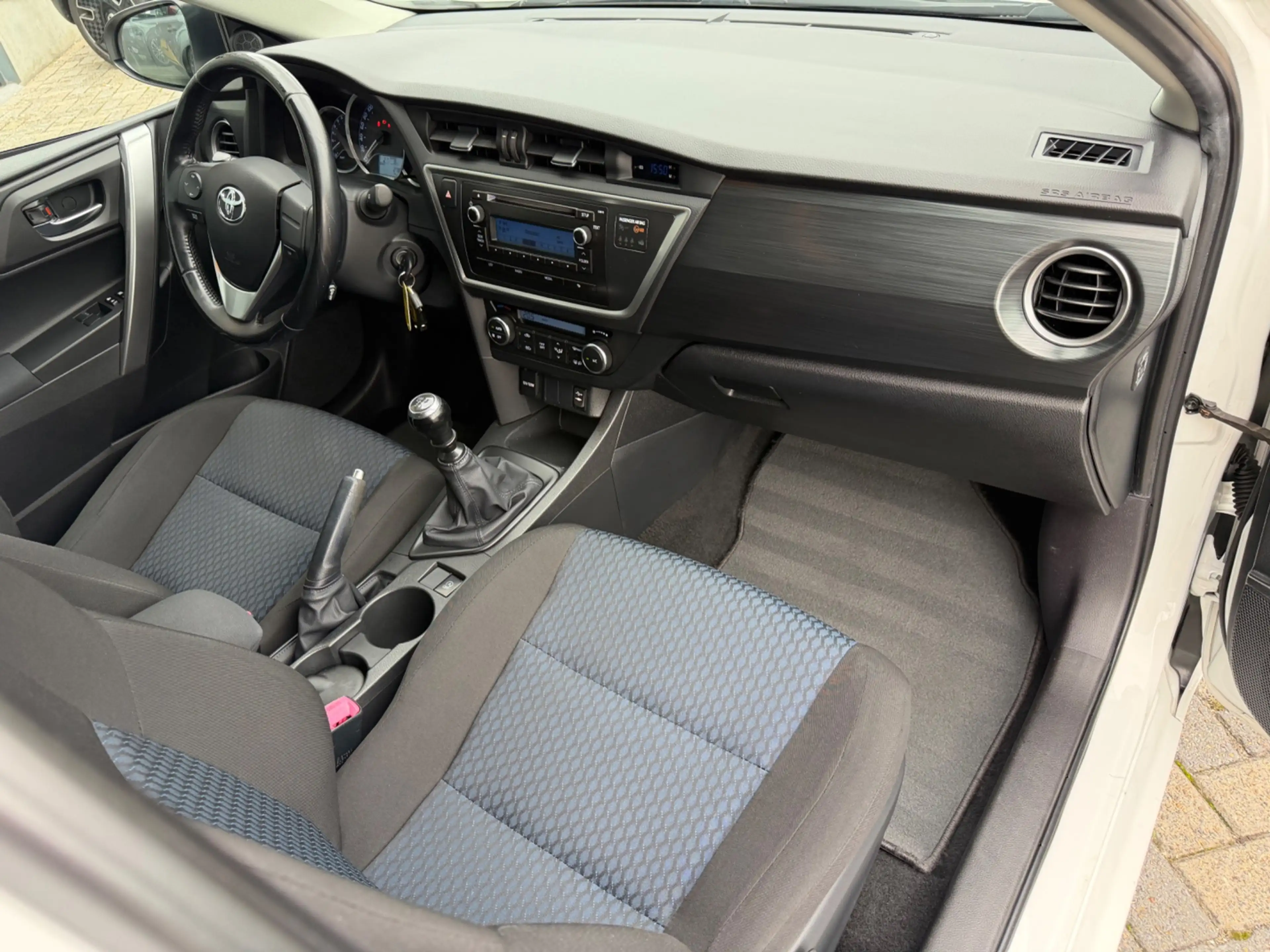 Toyota Auris Touring Sports 1.3 Now, NAP, Trekhaak 1000kg trekk — photo 14