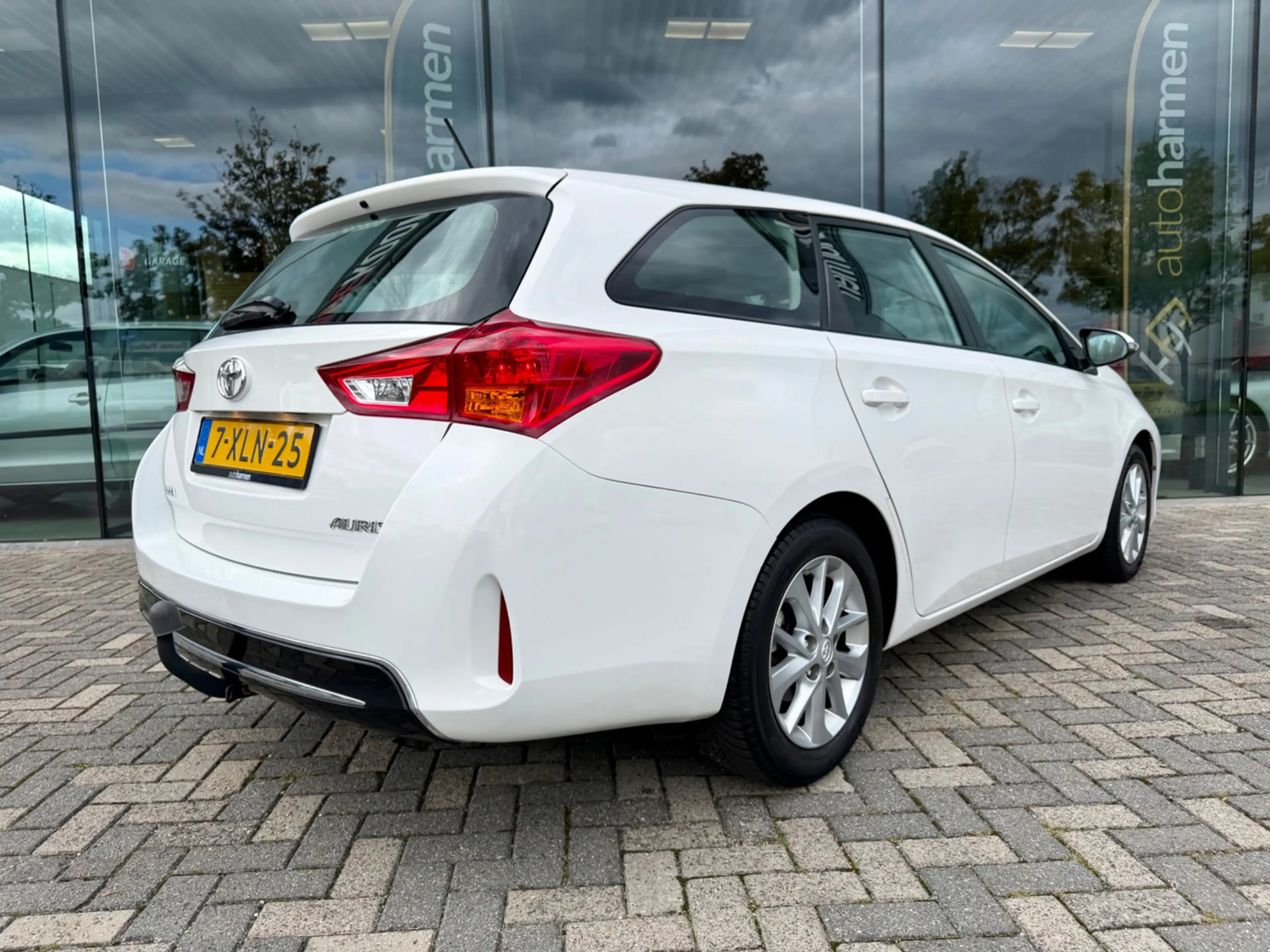 Toyota Auris Touring Sports 1.3 Now, NAP, Trekhaak 1000kg trekk — photo 2