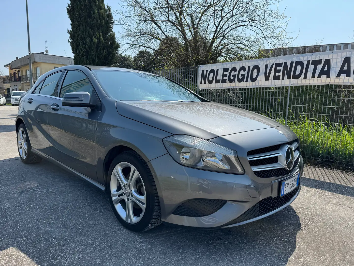 Mercedes-Benz A 200 Mercedes A200 CDI Sport • Navi • Pelle Grigio - 1
