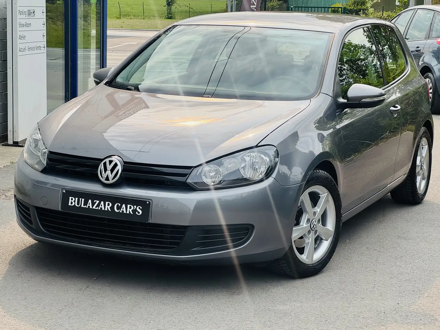 Volkswagen Golf 1.6 CR TDi BlueMotion*CARNET*ATTACHE*CLIM*GARANTIE Grau - 1