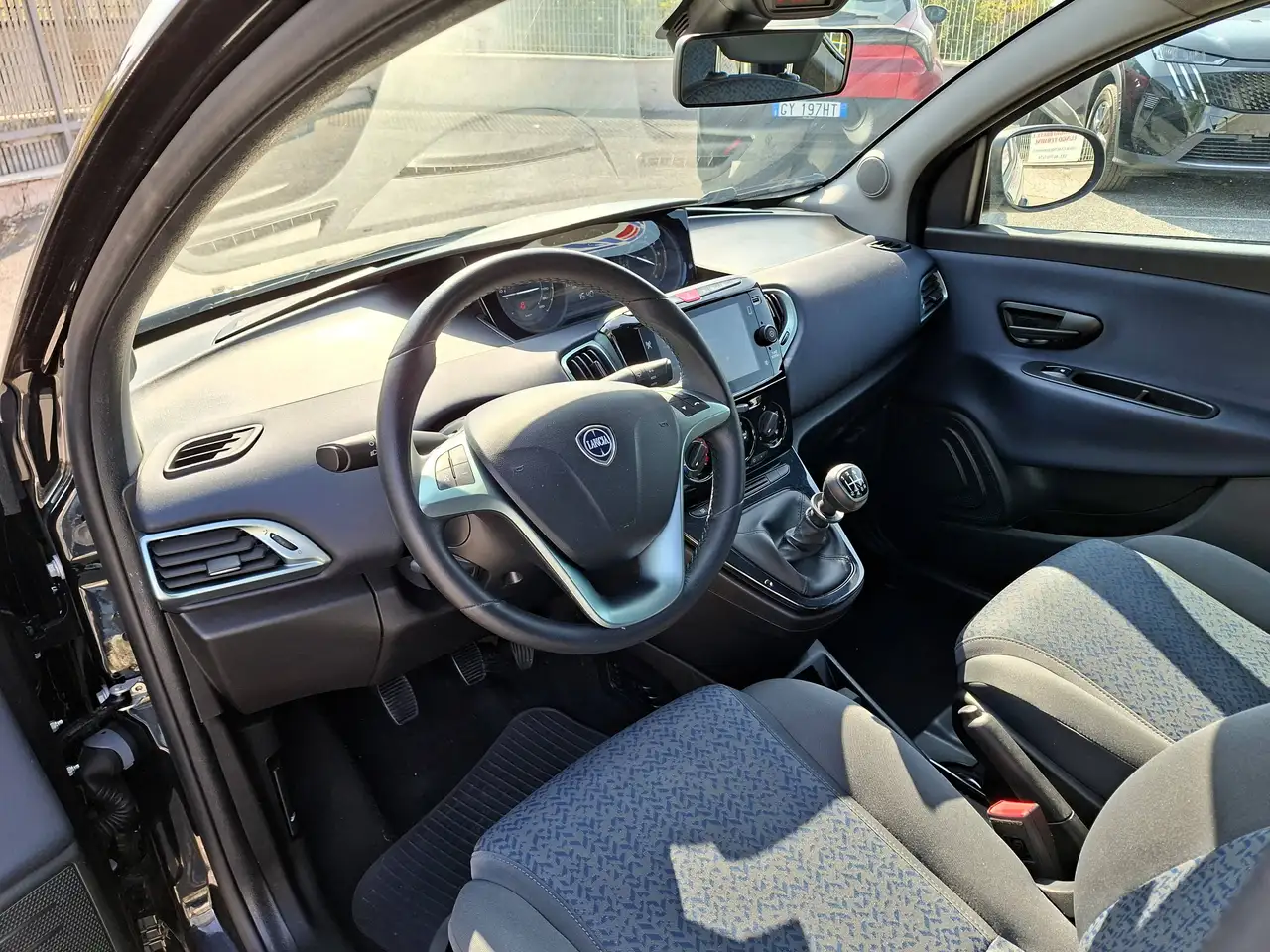 Lancia Ypsilon 2023