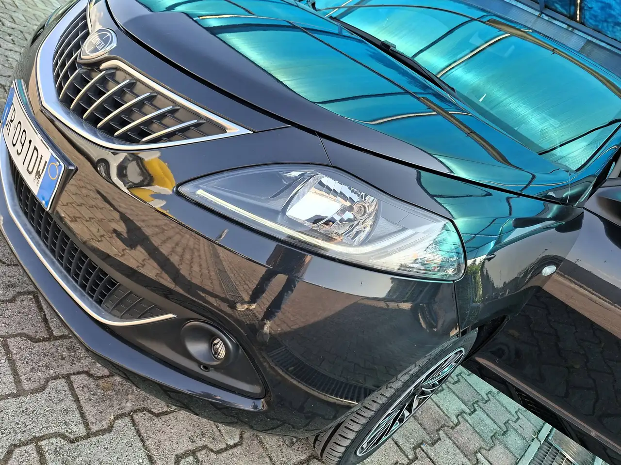 Lancia Ypsilon 2023 — фото 15