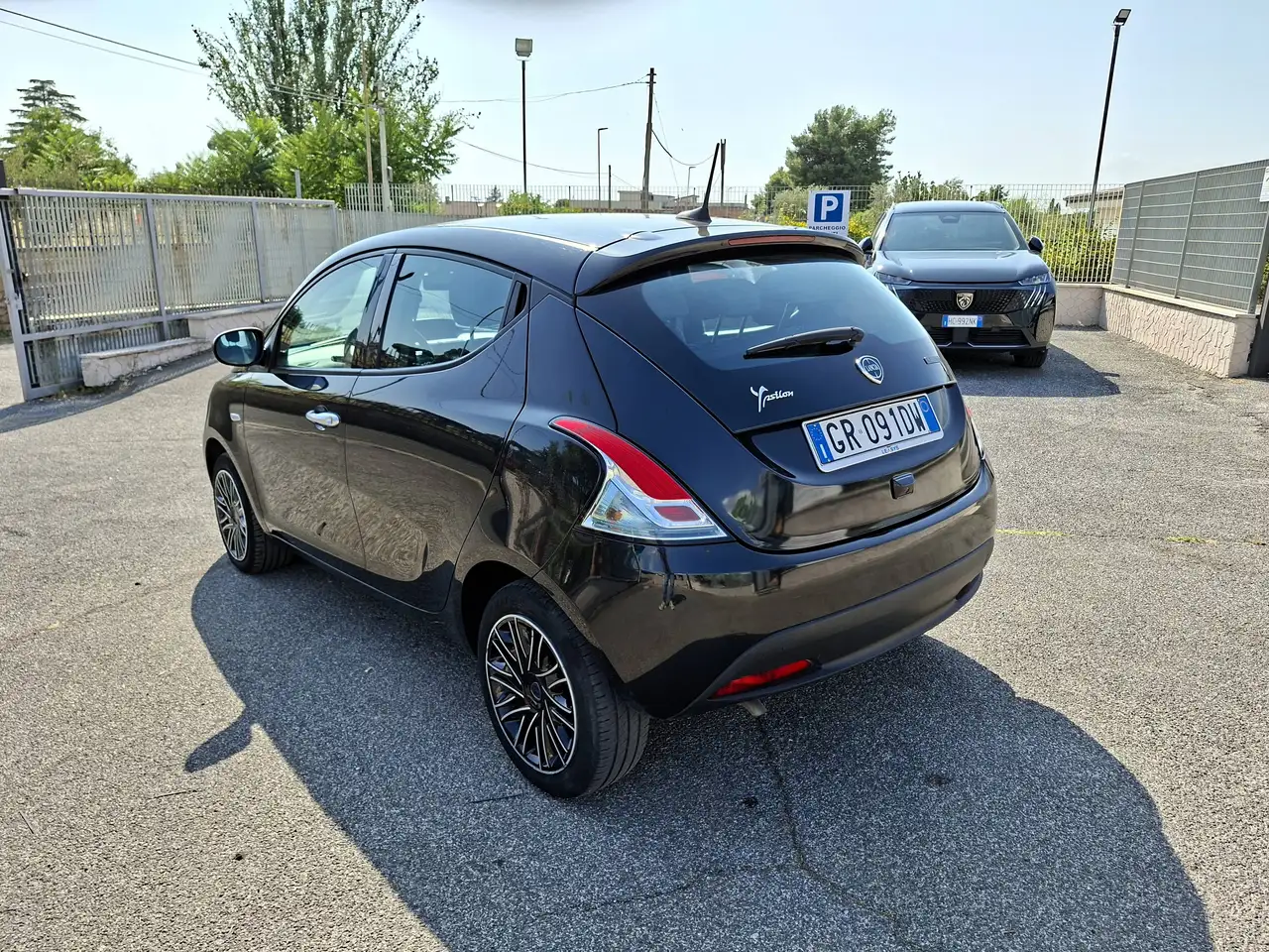 Lancia Ypsilon 2023