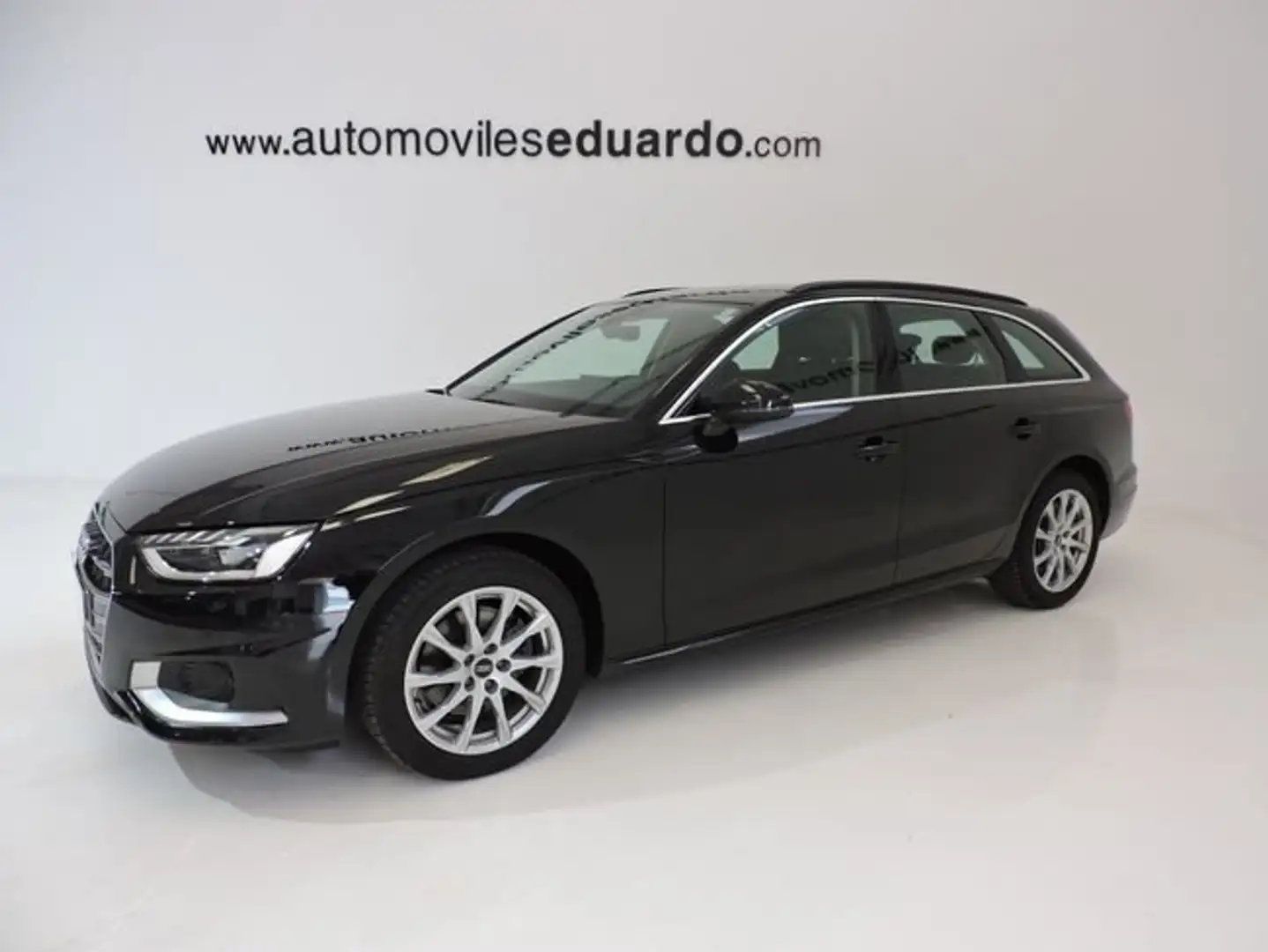 Audi A4 Avant 30 TDI 136 S tronic Business line Negro - 1