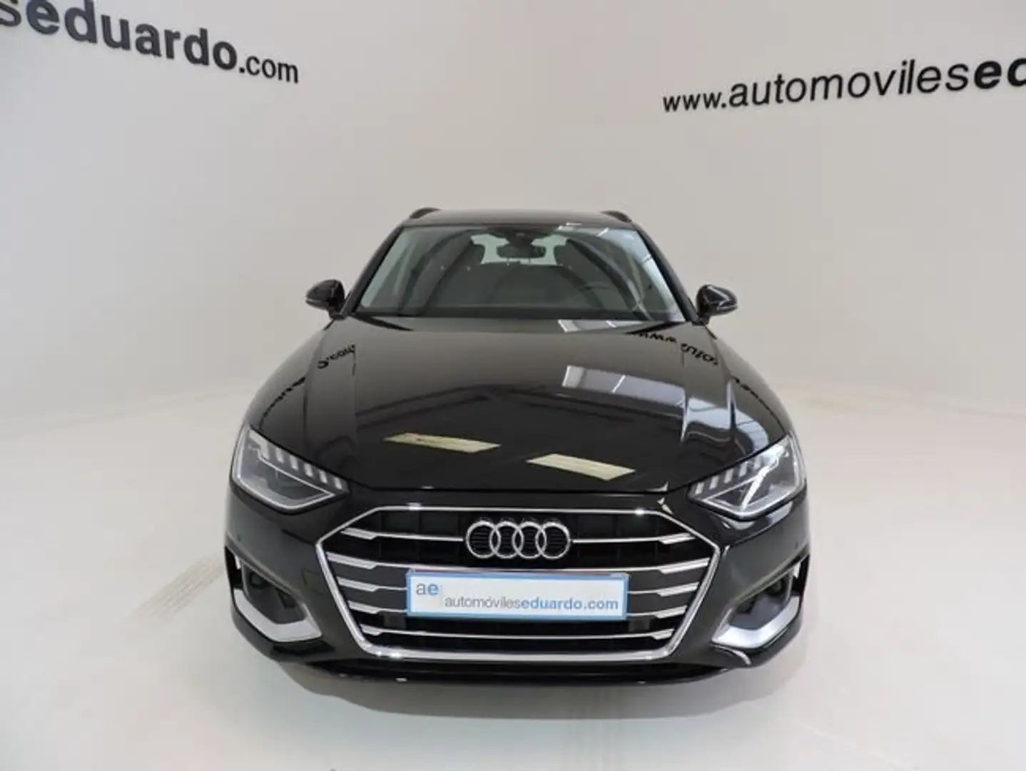 Audi A4 Avant 30 TDI 136 S tronic Business line Negro - 2