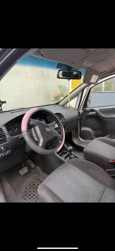 Opel Zafira 1.8 16V Comfort, foto 6