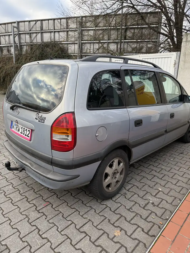 Opel Zafira 1.8 16V Comfort, foto 11