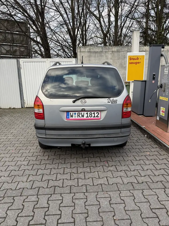 Opel Zafira 1.8 16V Comfort, foto 12