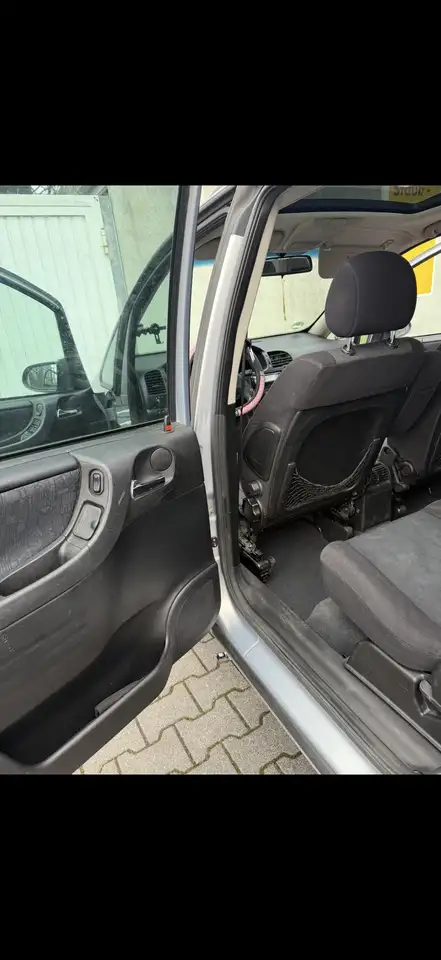 Opel Zafira 1.8 16V Comfort, foto 7
