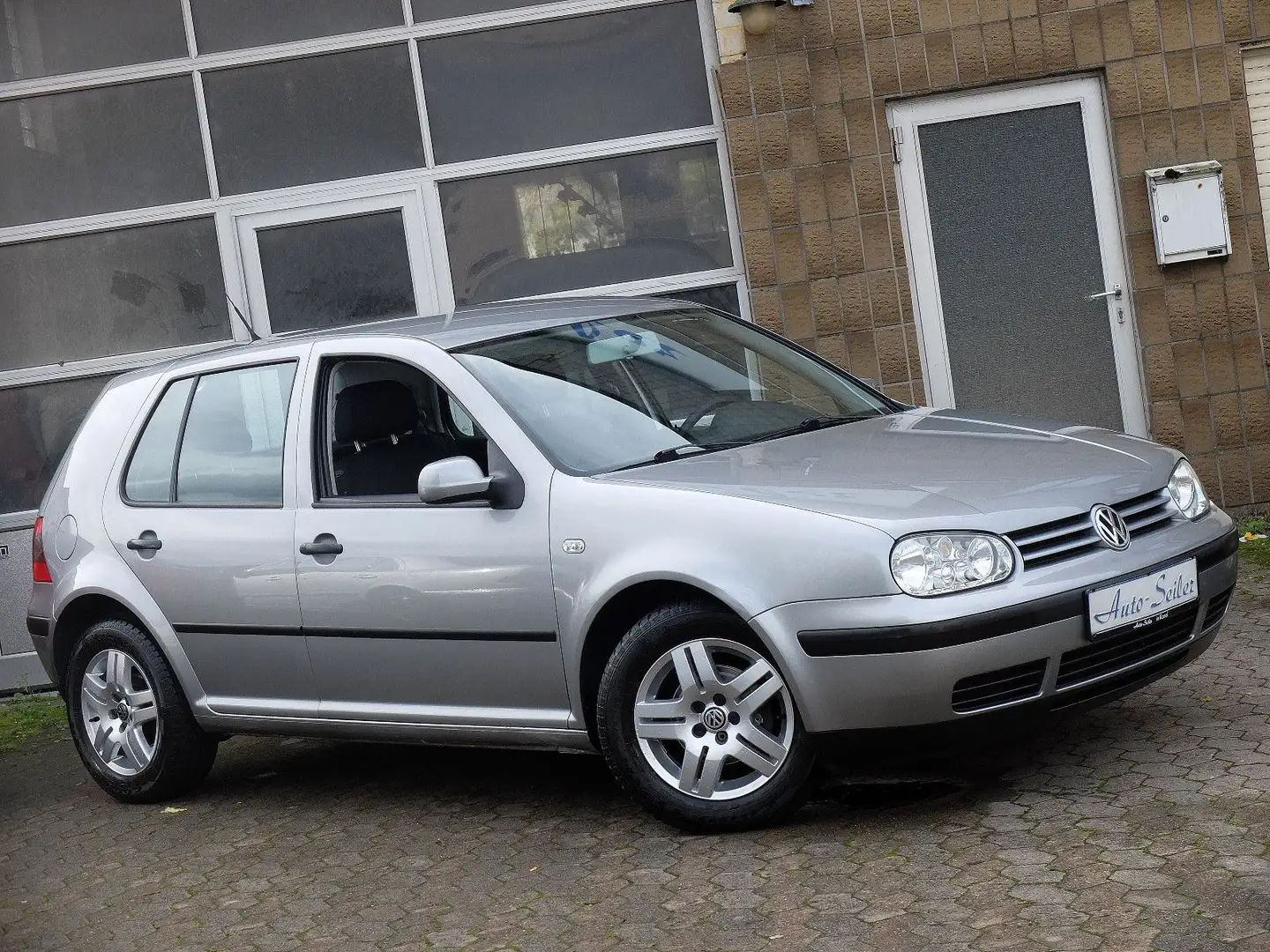 Volkswagen Golf 4 1.6  Special 76Tkm - Klima - Scheckheft - Grijs - 1