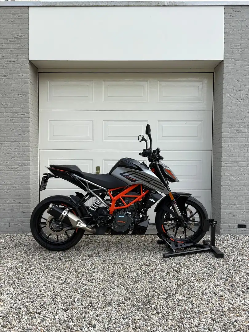 KTM 125 Duke KTM 125 DUKE | 2022 | 12.738 KM | Gri - 1