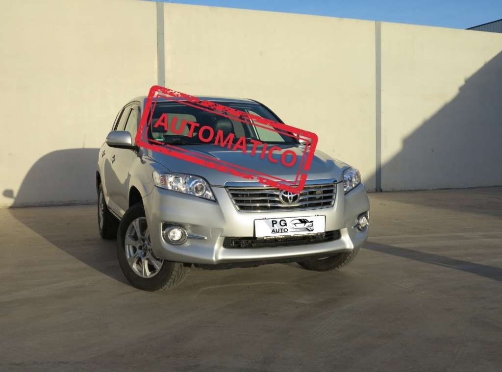 Toyota RAV 4 2.2D-CAT Executive 4x4 CS ADS - foto 1