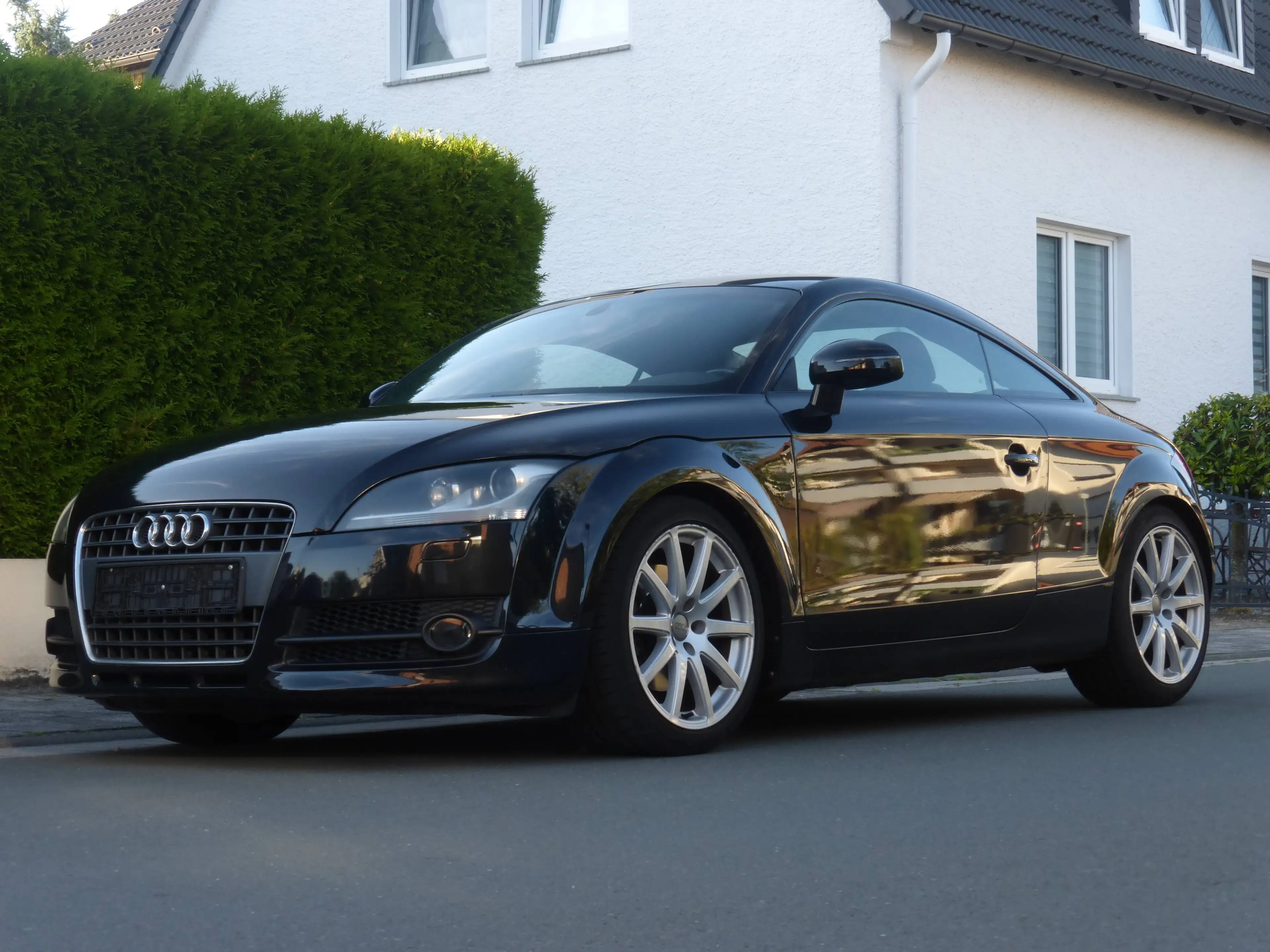 Audi TT 2.0 TFSI Coupe — photo 2