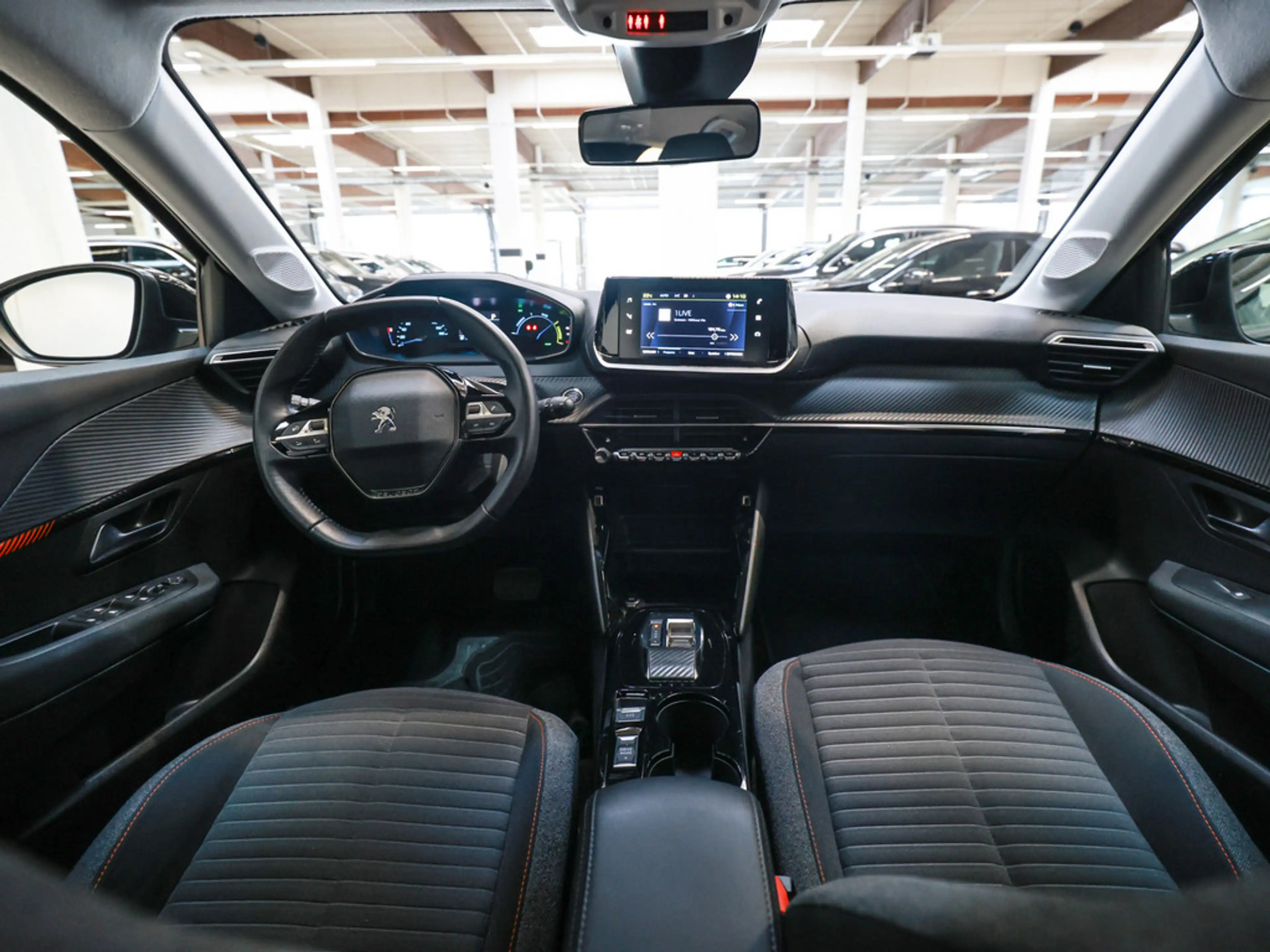 Peugeot e-208 Active Pack Elektromotor LED SPURH. SHZ — photo 9