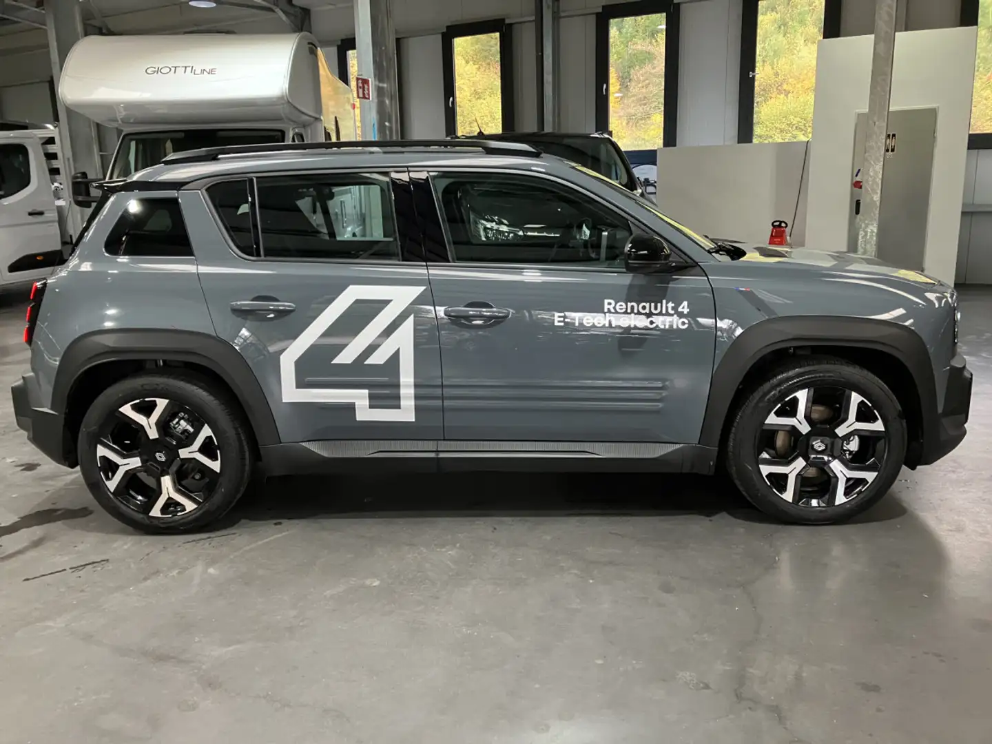 Renault R 4 E-Tech techno 150HP Comfort range Gri - 2
