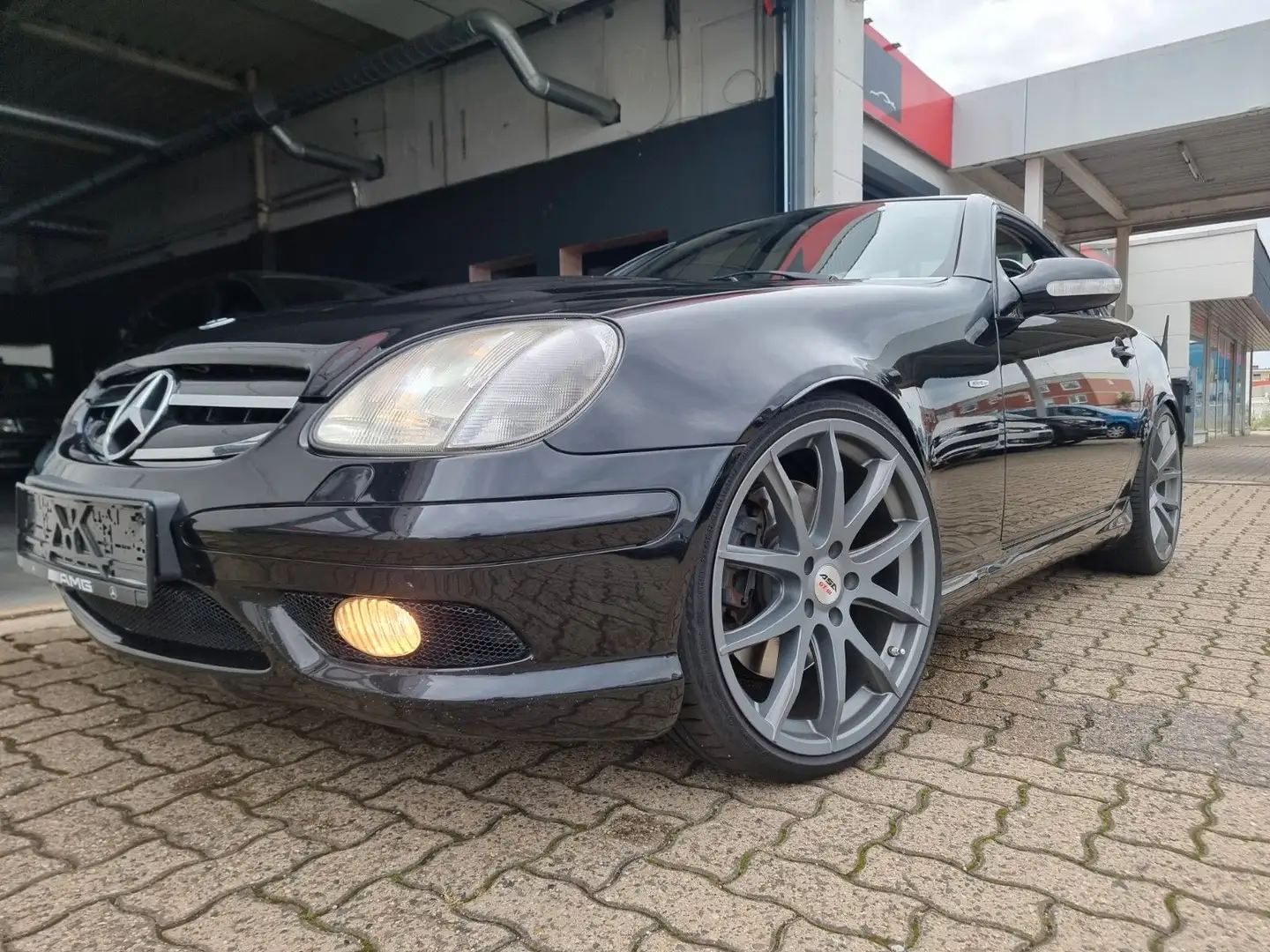 Mercedes-Benz SLK 32 AMG Schwarz - 2