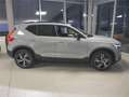 Volvo XC40 B3 Plus Dark Grau - thumbnail 2