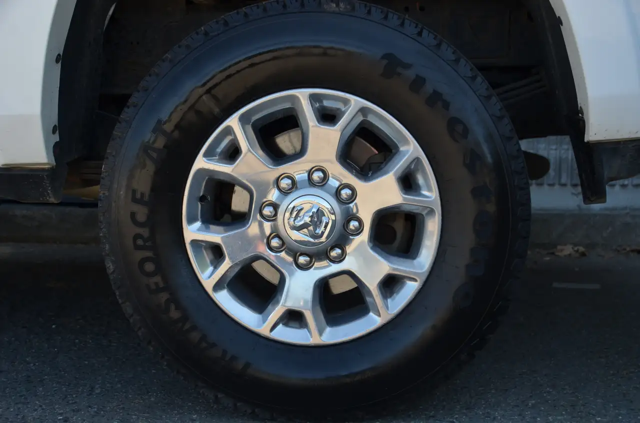 RAM 3500 снимка RAM 3500