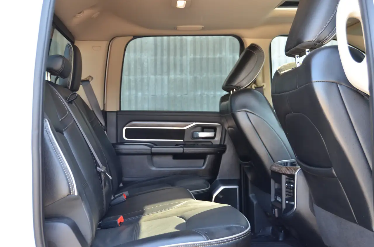 RAM 3500 снимка RAM 3500