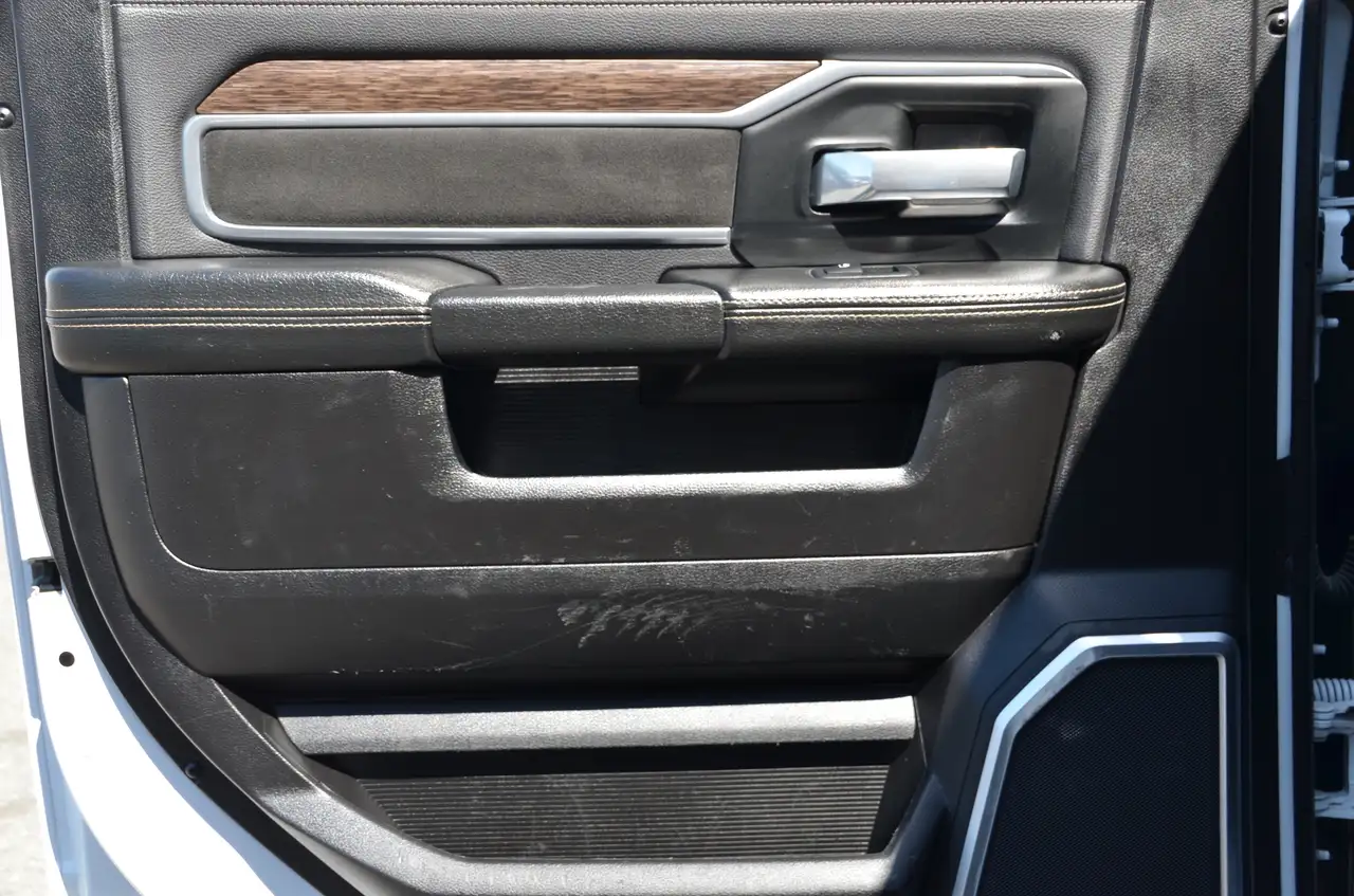 RAM 3500 снимка RAM 3500