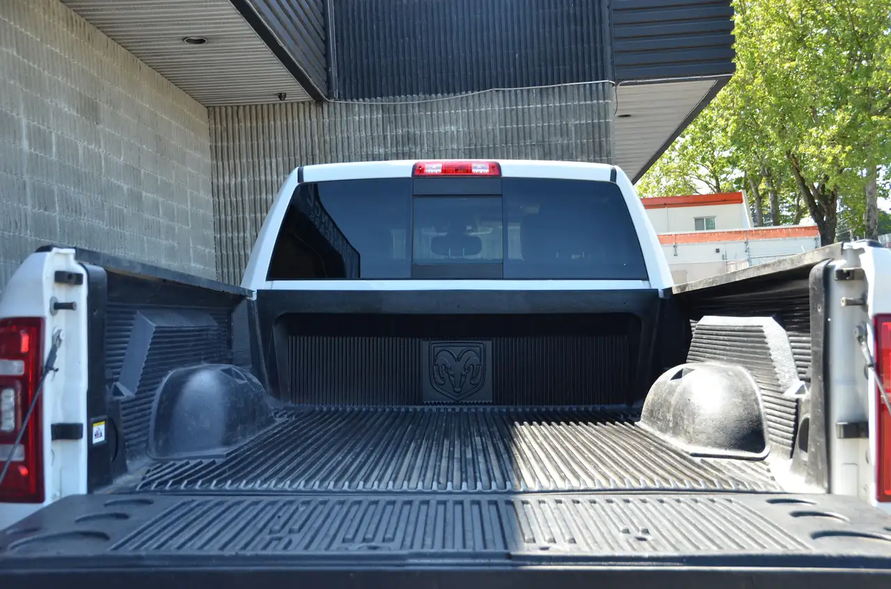 RAM 3500 снимка RAM 3500